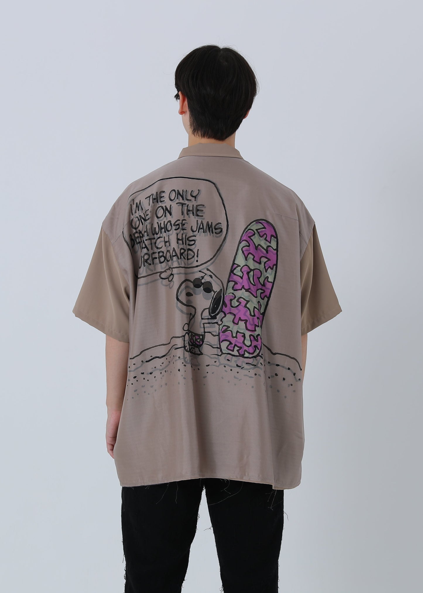PEANUTS SNOOPY ON THE BEACH TR-101 BROWN