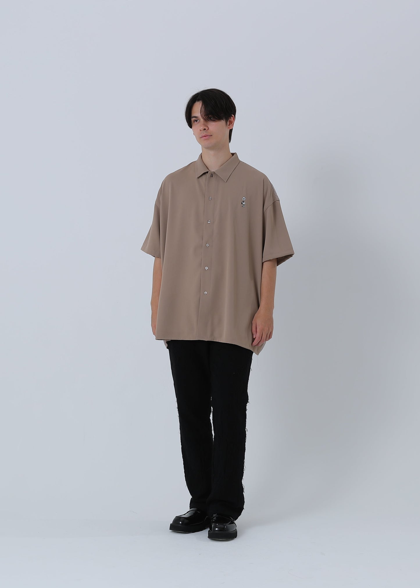 PEANUTS SNOOPY ON THE BEACH TR-101 BROWN